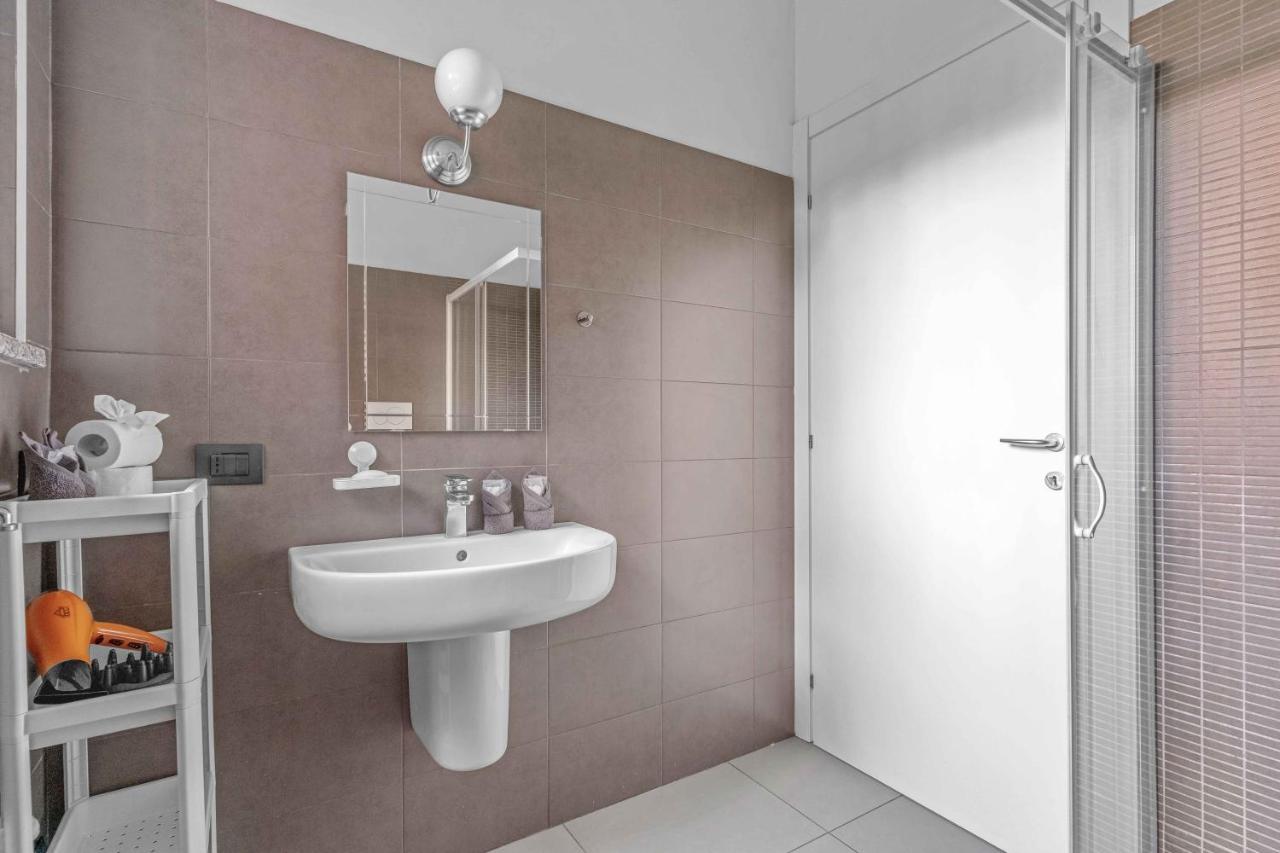 Cos54 - Exclusive Apartment With Garden In Mailand Exterior foto