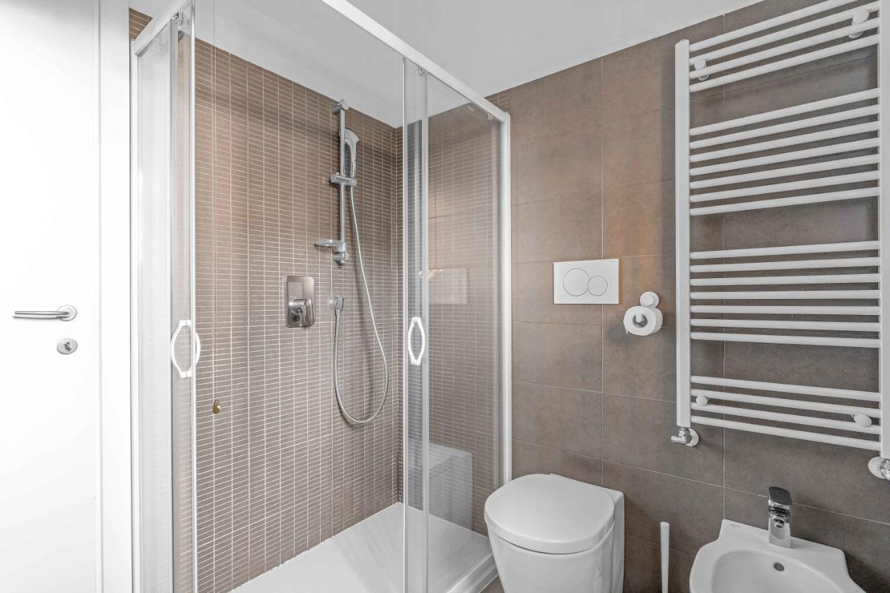 Cos54 - Exclusive Apartment With Garden In Mailand Exterior foto
